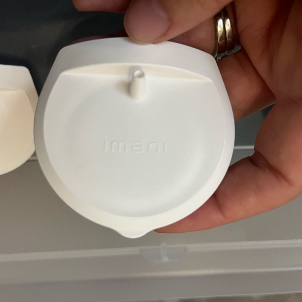 Imani hands free caps